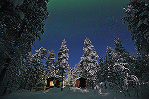 The Aihkiniemi cabin on a cold night.