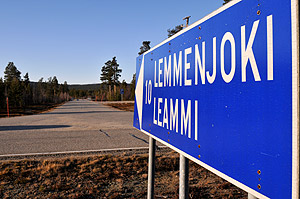 Lemmenjoki sign